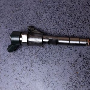 0445110021 форсунка CR BOSCH для двигуна Renault Vivaro, Laguna I/II, Megane I, Scenic I
