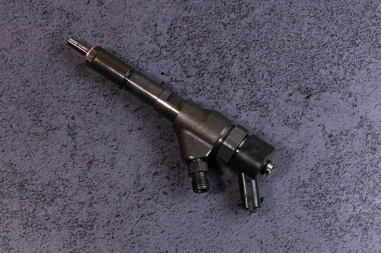 0445110076 форсунка CR BOSCH для двигуна PEUGEOT 206, 306,307, 406, 607, Boxer, Expert, Partne - Зображення 3