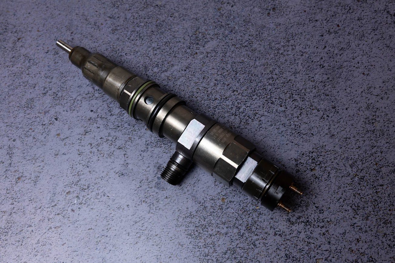 0445120195 форсунка CR BOSCH для двигуна MERCEDES-BENZ DD13, DD15 - Зображення 2